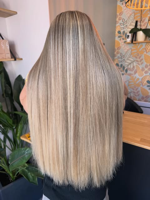 Balayage blond aux nuances naturelles